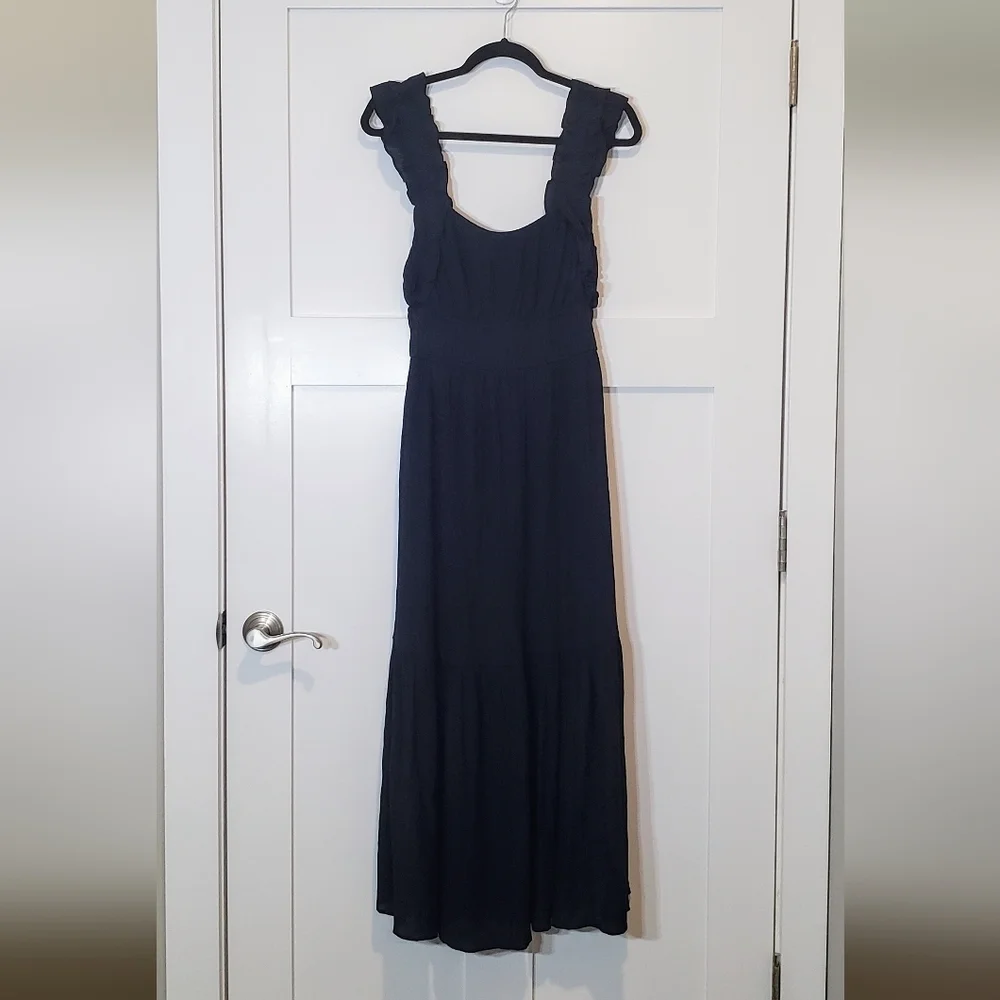 Abercrombie & Fitch Maxi Dress Size Med Tall Viscose Black Smocked Tiere…